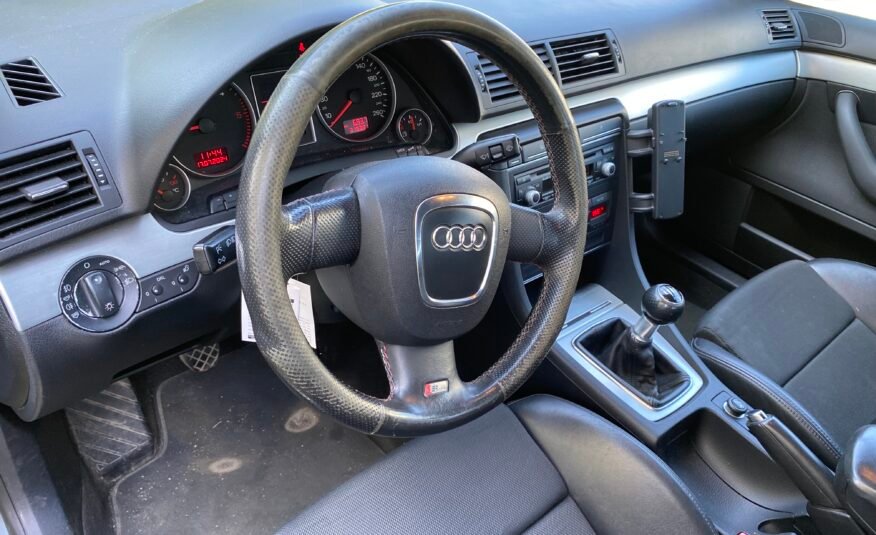 AUDI A4 2.0 TDI S-LINE