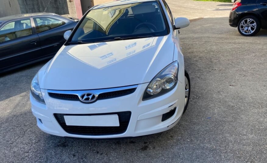 HYUNDAI I 30 1.4 I