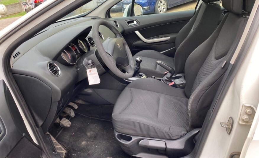 PEUGEOT 308 1.6 HDI CONFORT