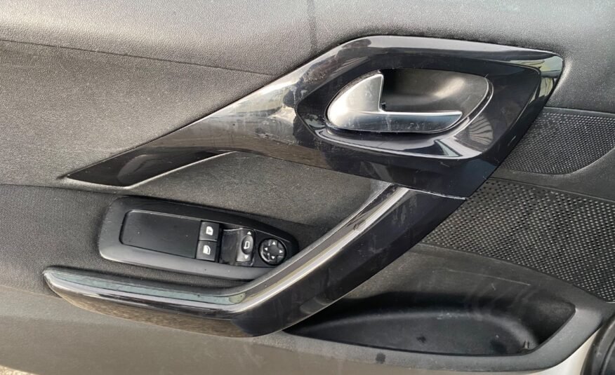 PEUGEOT 208 1.6 hdi style