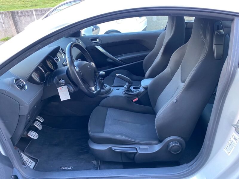 PEUGEOT RCZ 1.6 THP