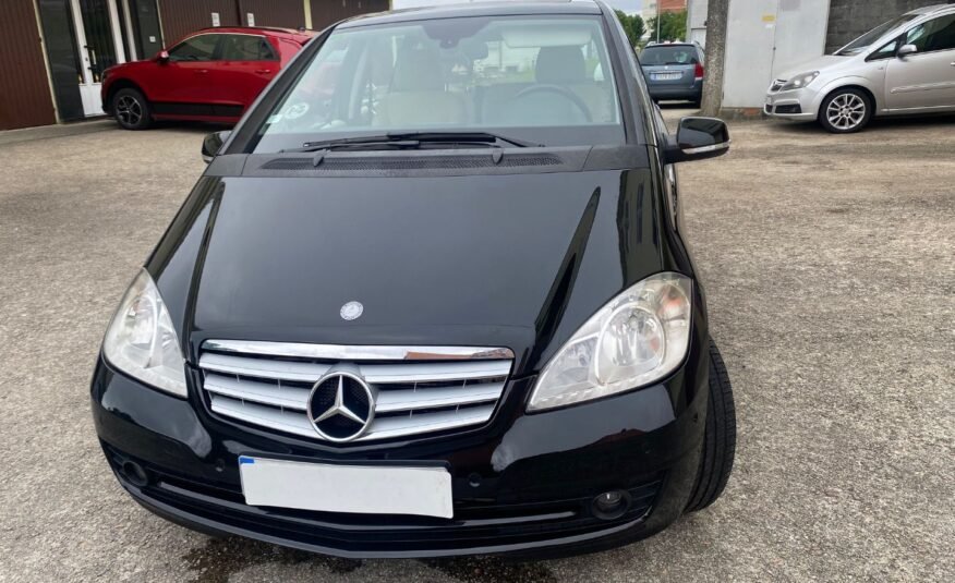 MERCEDES- BENZ A 160 CDI