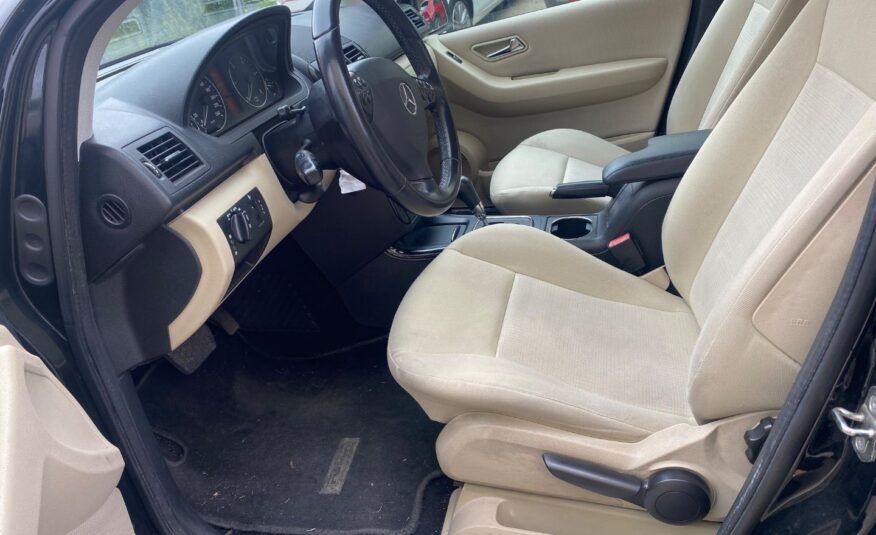MERCEDES- BENZ A 160 CDI