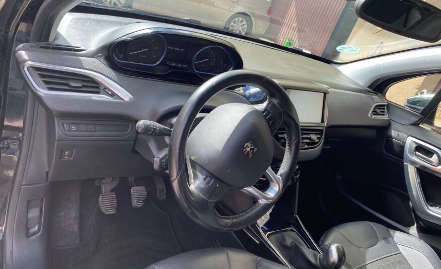 PEUGEOT 2008 1.6 HDI ALLURE