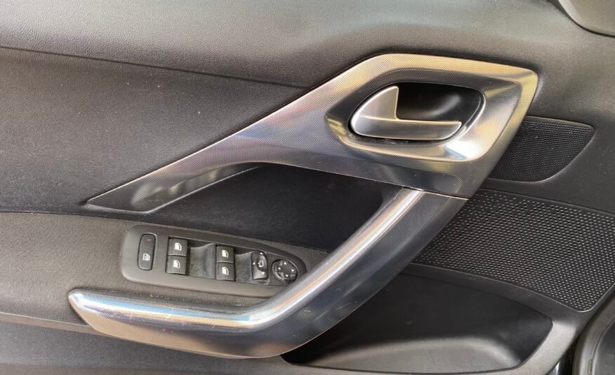 PEUGEOT 2008 1.6 HDI ALLURE