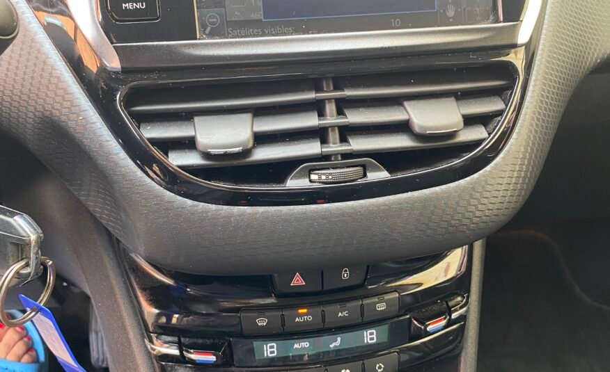 PEUGEOT 2008 1.6 HDI ALLURE