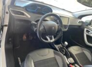 PEUGEOT 2008 1.2 ALLURE