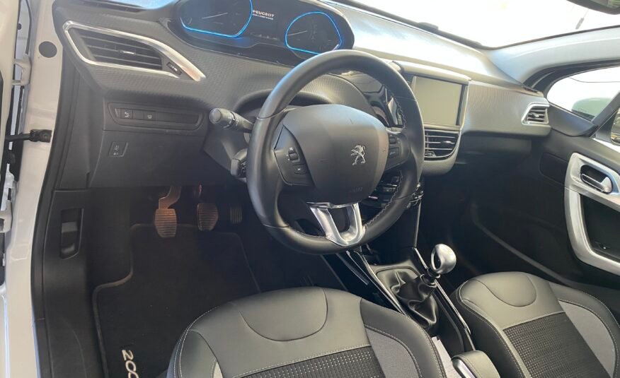 PEUGEOT 2008 1.2 ALLURE