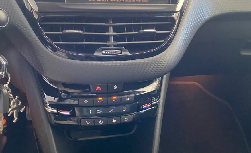 PEUGEOT 2008 1.2 ALLURE
