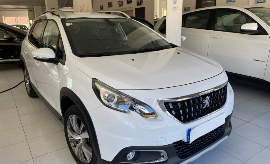 PEUGEOT 2008 1.2 ALLURE