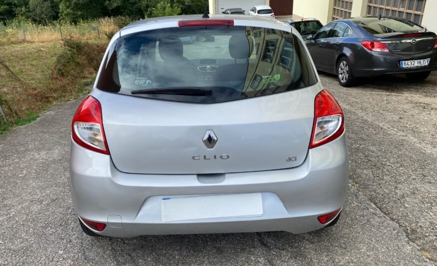 RENAULT Clio 1.5 DCI DINAMIQUE
