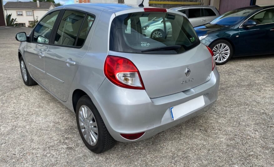 RENAULT Clio 1.5 DCI DINAMIQUE