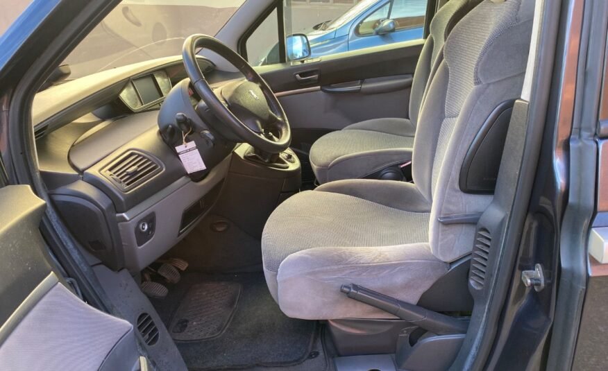 PEUGEOT 807 2.0 HDI