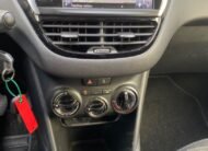 PEUGEOT 208 1.4 HDI STYL