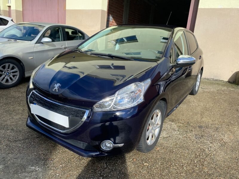 PEUGEOT 208 1.4 HDI STYL