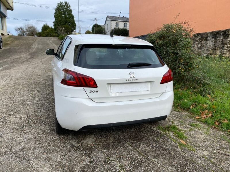 PEUGEOT 308 1.5 HDI BUSINES LINE