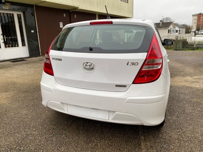 HYUNDAI I 30 1.6 CRDI CONFORT