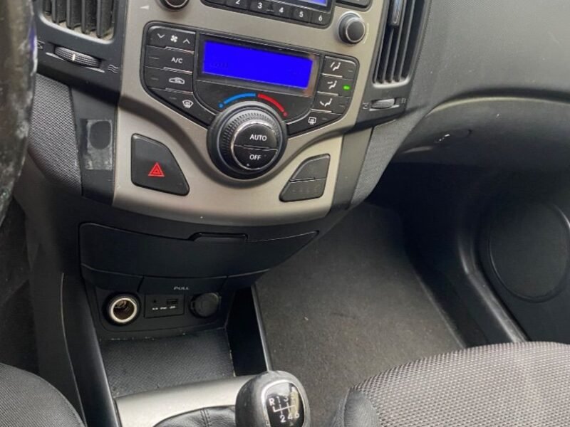 HYUNDAI I 30 1.6 CRDI CONFORT
