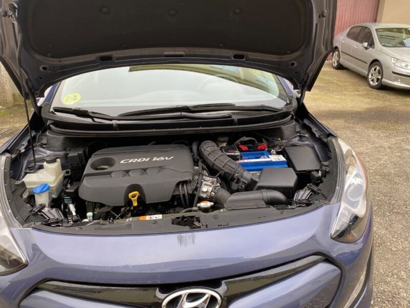 HYUNDAI I 30 1.4 CRDI CITY S