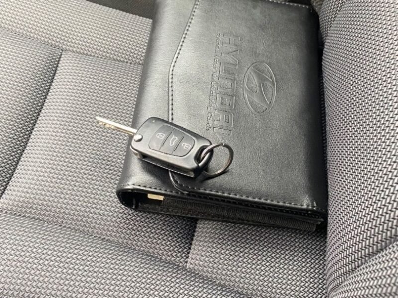 HYUNDAI I 30 1.6 CRDI TECNO SLE