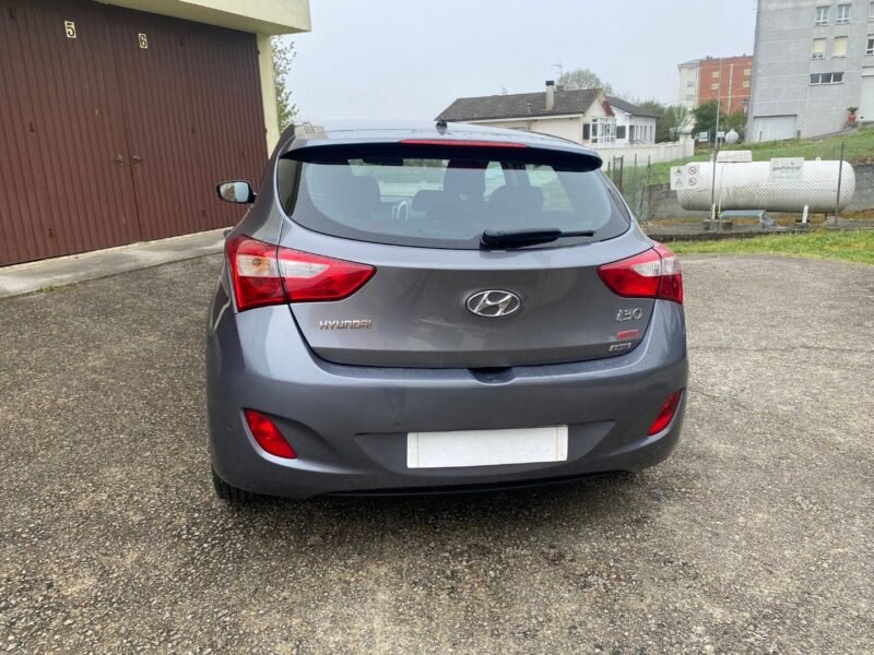 HYUNDAI I 30 1.6 CRDI TECNO SLE