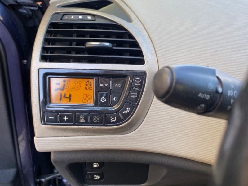 CITROEN C4 2.0 HDI EXCLUSIVE CMP