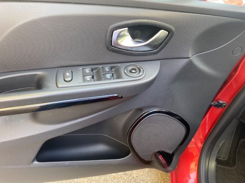 RENAULT CLIO 1.5 DCI