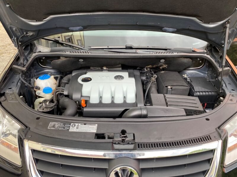 VOLKSWAGEN Touran 1.9 TDI BMOTION