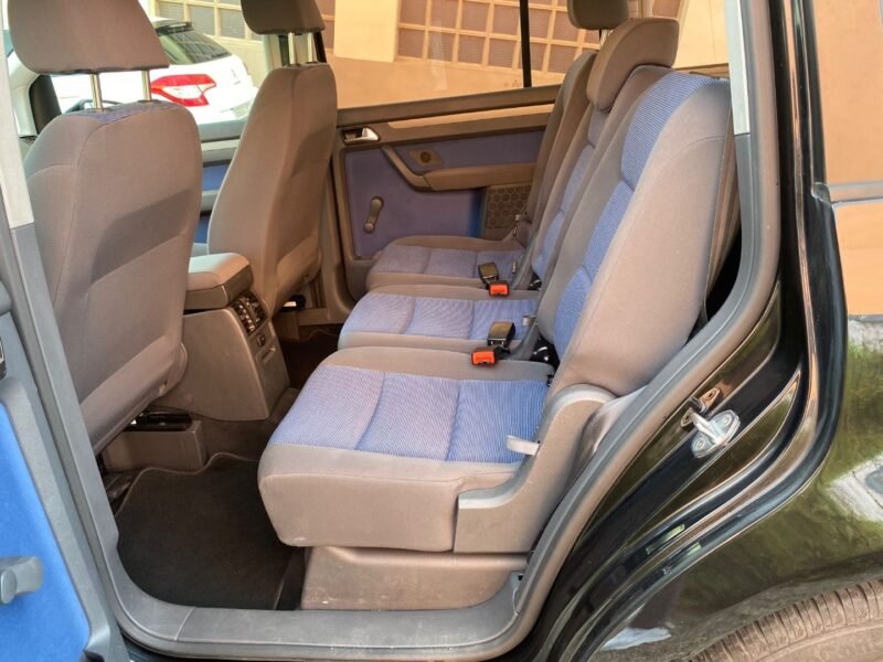 VOLKSWAGEN Touran 1.9 TDI BMOTION