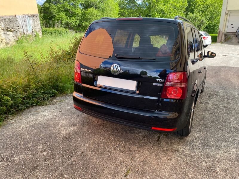 VOLKSWAGEN Touran 1.9 TDI BMOTION