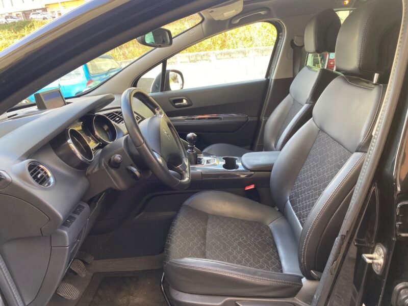 PEUGEOT 3008 1.6 HDI ALLURE